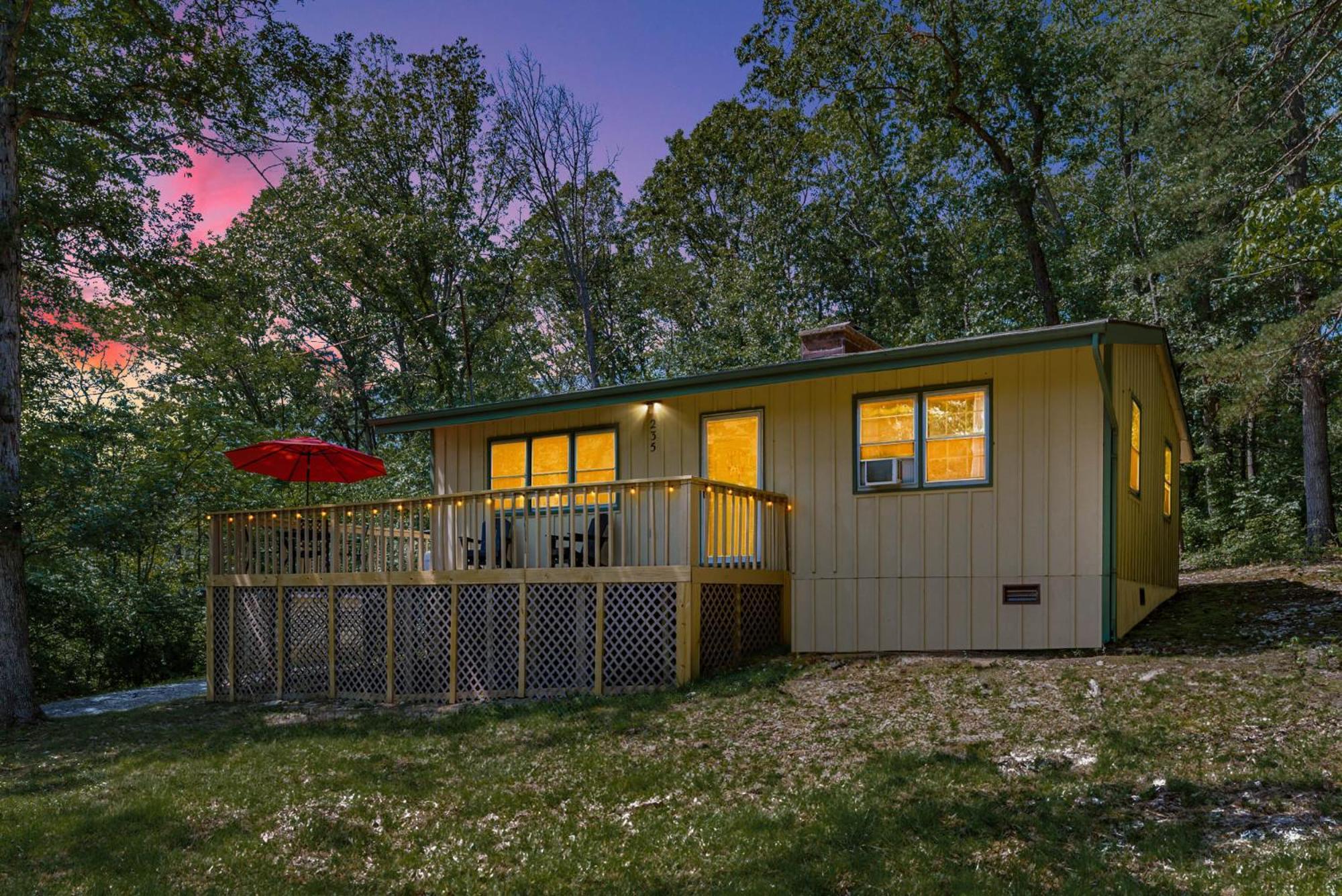 River Access Cabin W Hot Tub, Deck, Grill, & Wifi Villa Luray Exterior photo